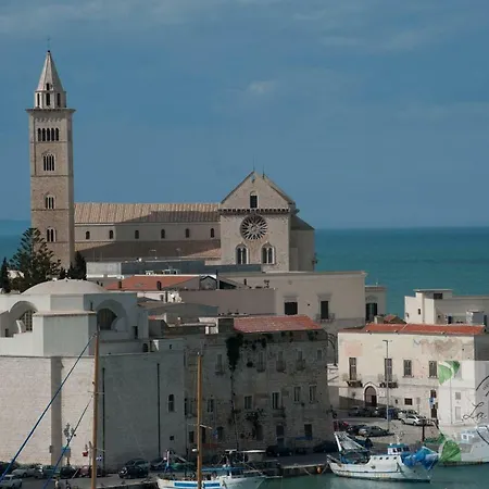 La Monstera Bed and breakfast Trani